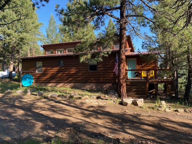Dancing Bear Cabin Exterior